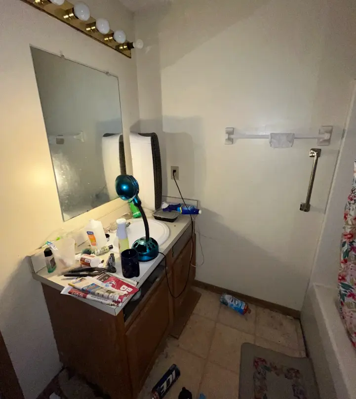 Columbus Water Damage Before 09